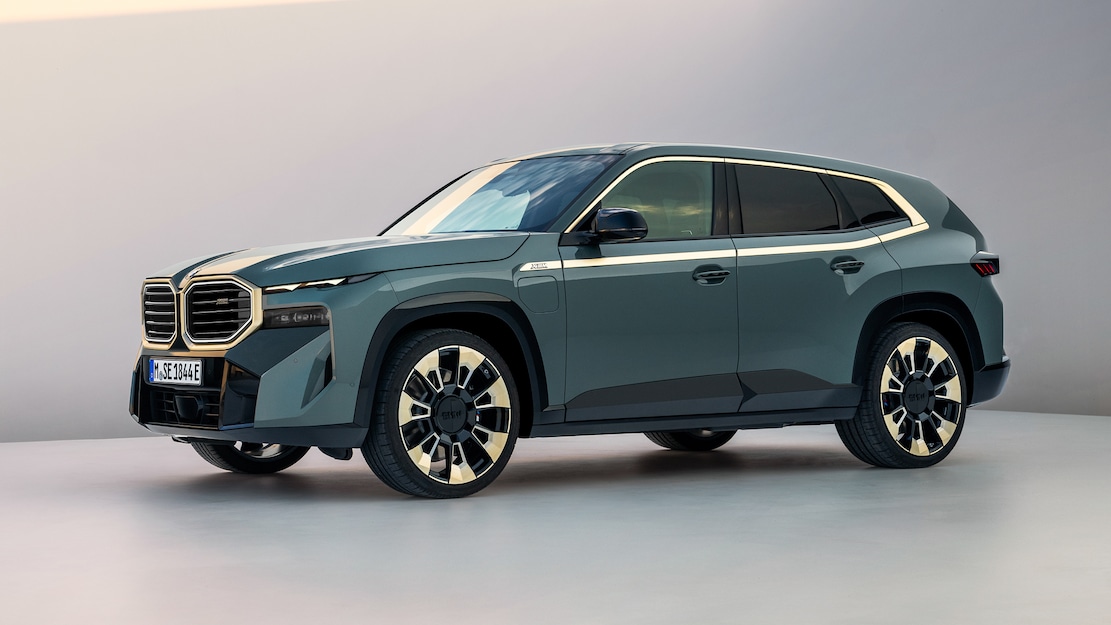 كشف الغطاء عن سيارة BMW XM الجديدة كليا